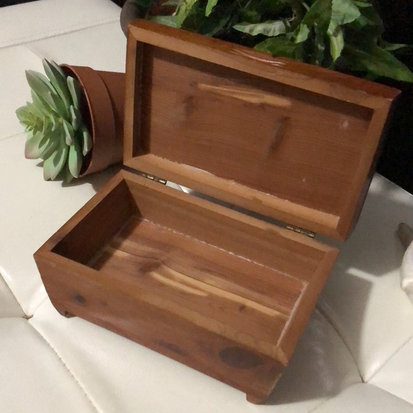 Vintage Wooden Dresser Box-7x2.5 - Picture 5 of 16